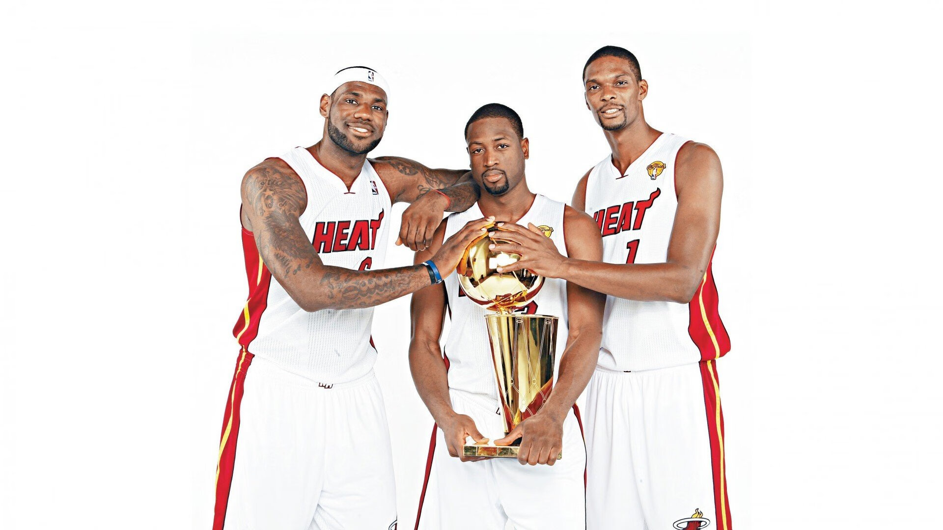 冰与火之歌，当洪都拉斯收割冰岛，莱万如何成为关键先生？