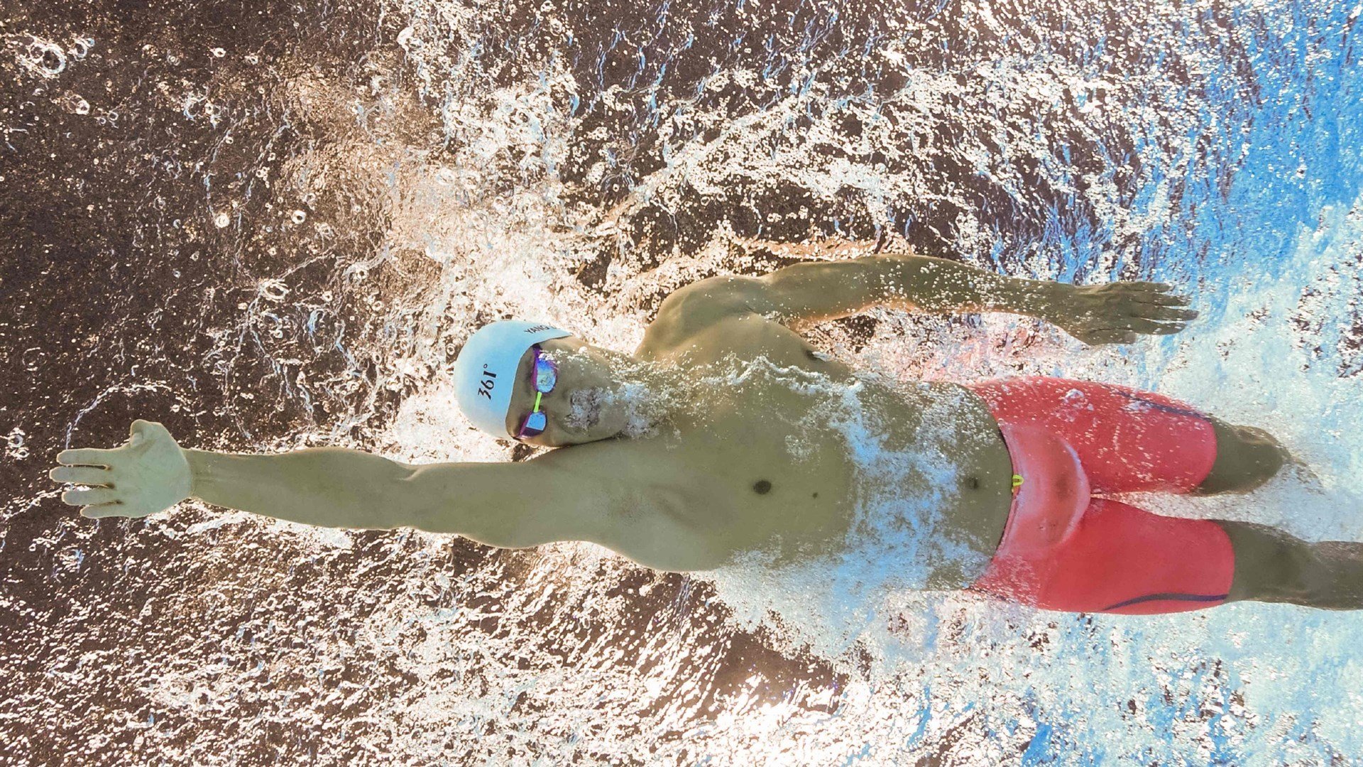 绿茵双城记，奥地利铁骑碾压南美，三笘薰在德甲争冠战接管比赛