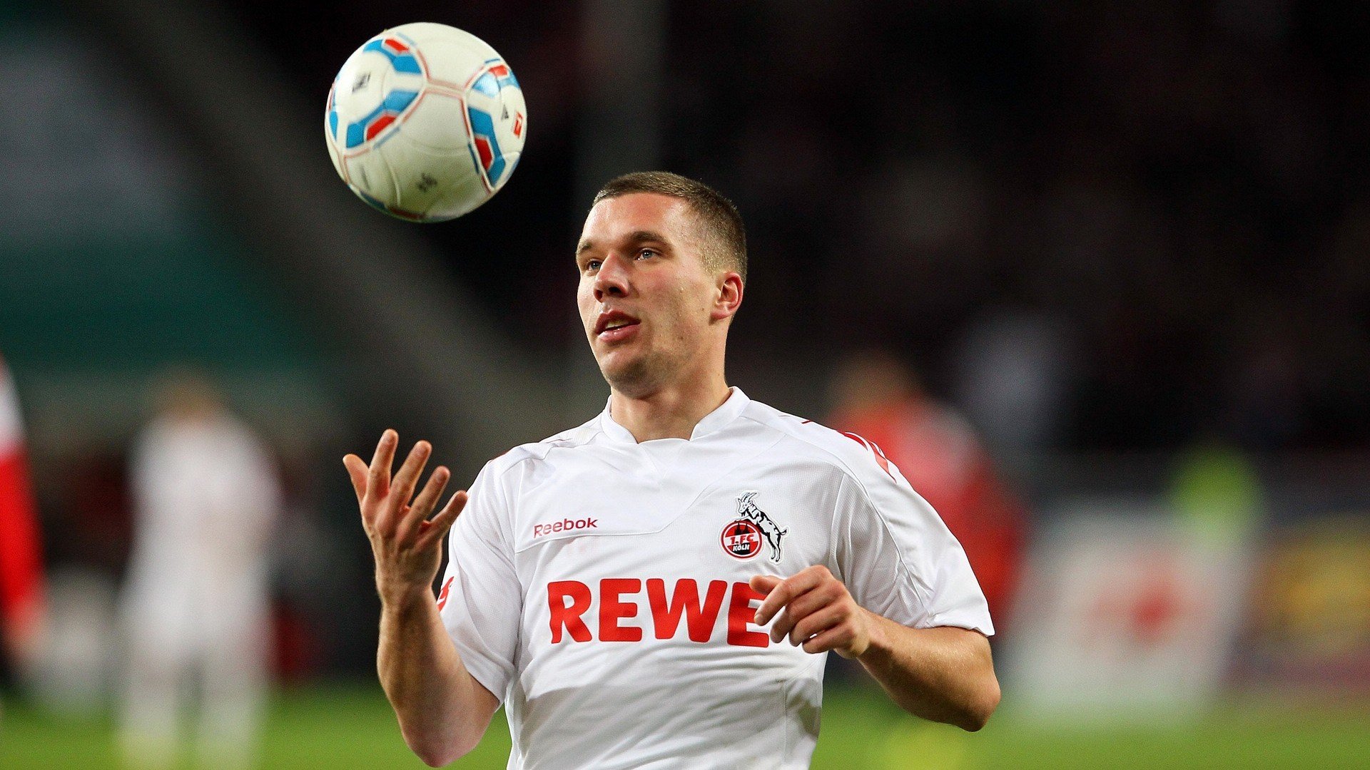 世界排名争夺战之夜,劳塔罗关键时刻站出来